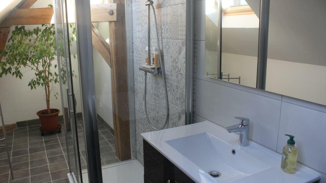 Les Marronniers Bed and Breakfast Saint-Didier-en-Velay Exteriör bild