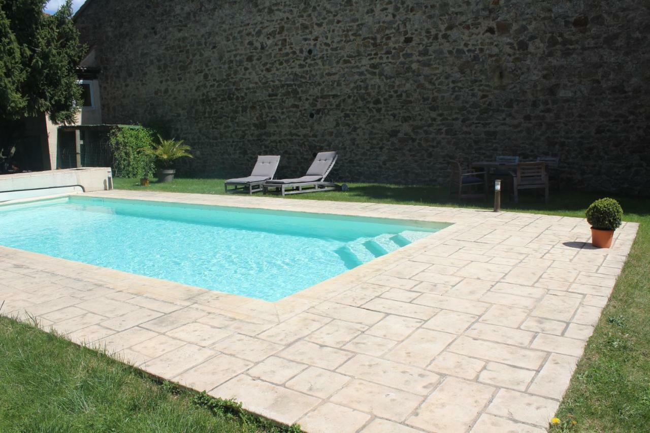 Les Marronniers Bed and Breakfast Saint-Didier-en-Velay Exteriör bild