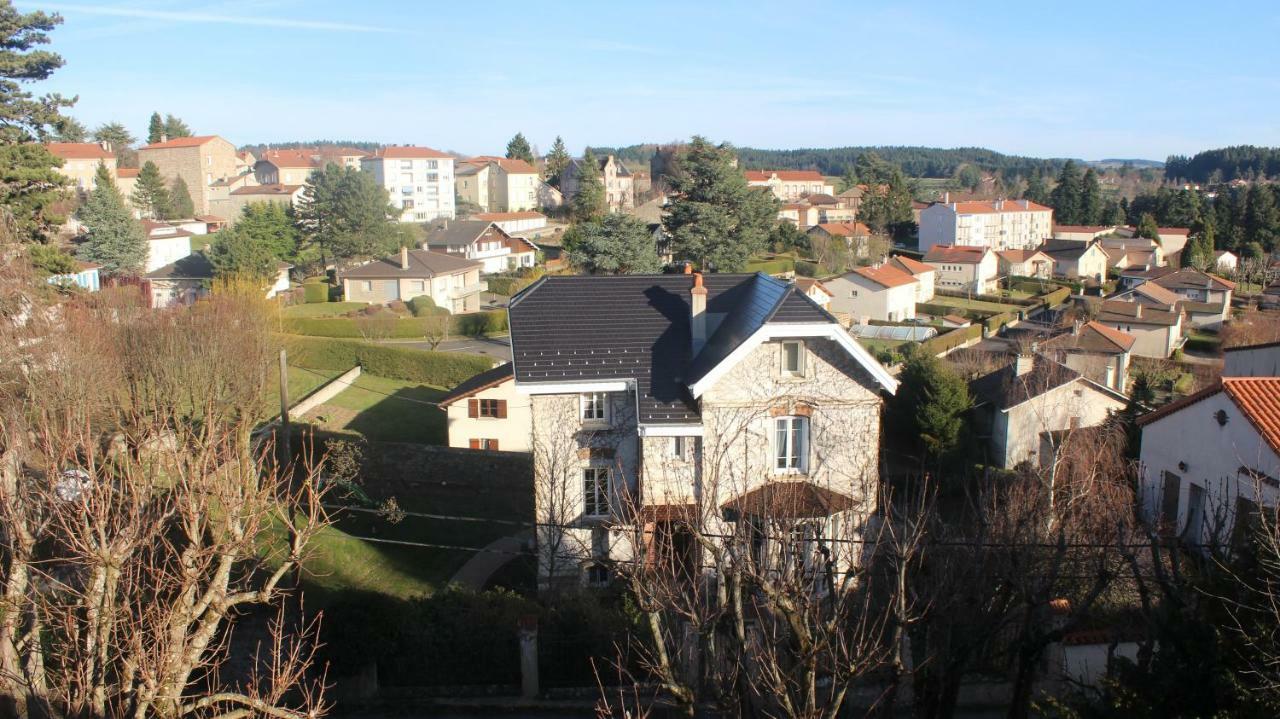 Les Marronniers Bed and Breakfast Saint-Didier-en-Velay Exteriör bild